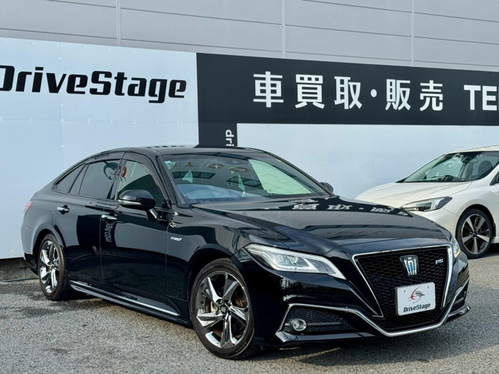 クラウンハイブリッド RS