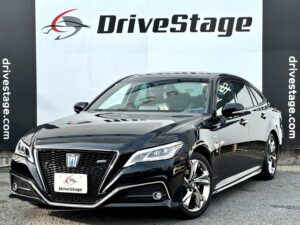 クラウンハイブリッド RS