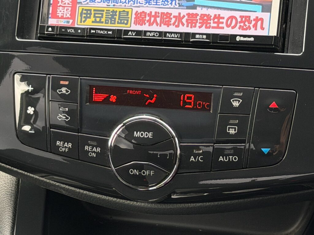 セレナ ハイウェイスター S-ハイブリッド エアロモード