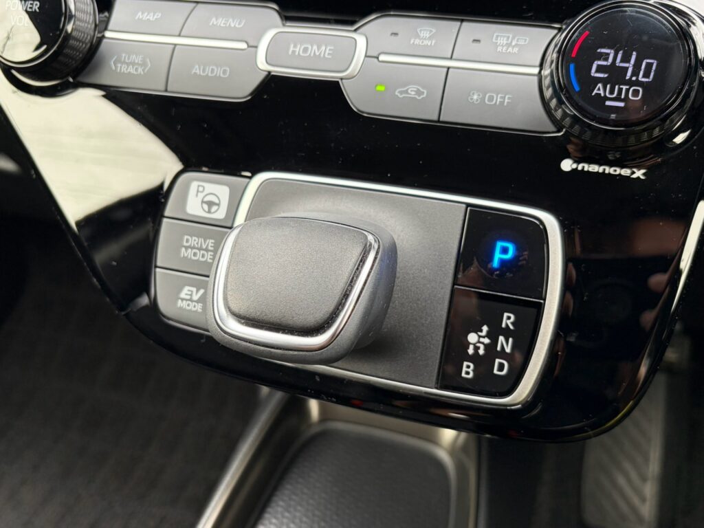 アクア Z