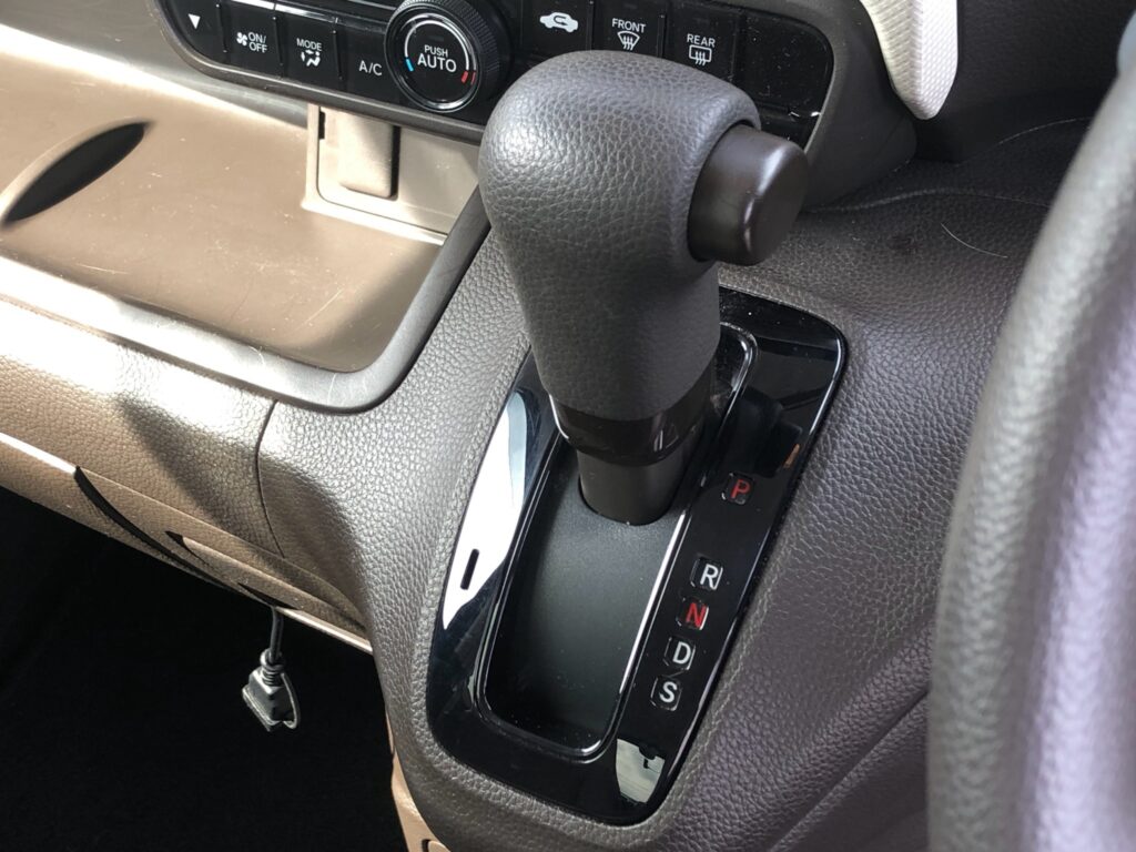 N-BOX G