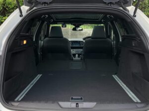 プジョー308SW GTブルーHDiディーゼルターボ