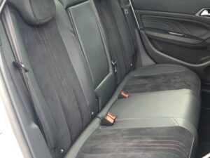 プジョー308SW GTブルーHDiディーゼルターボ