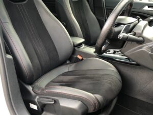 プジョー308SW GTブルーHDiディーゼルターボ