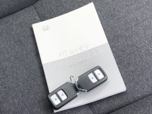 フィット e:HEVホーム ブラックスタイル