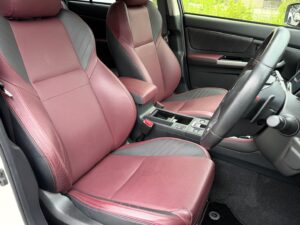レヴォーグ 1.6STIスポーツ アイサイト 4WD