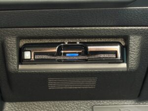 レヴォーグ 1.6STIスポーツ アイサイト 4WD