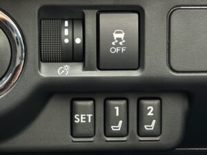レヴォーグ 1.6STIスポーツ アイサイト 4WD