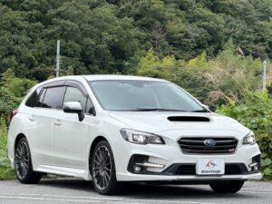 レヴォーグ 1.6STIスポーツ アイサイト 4WD