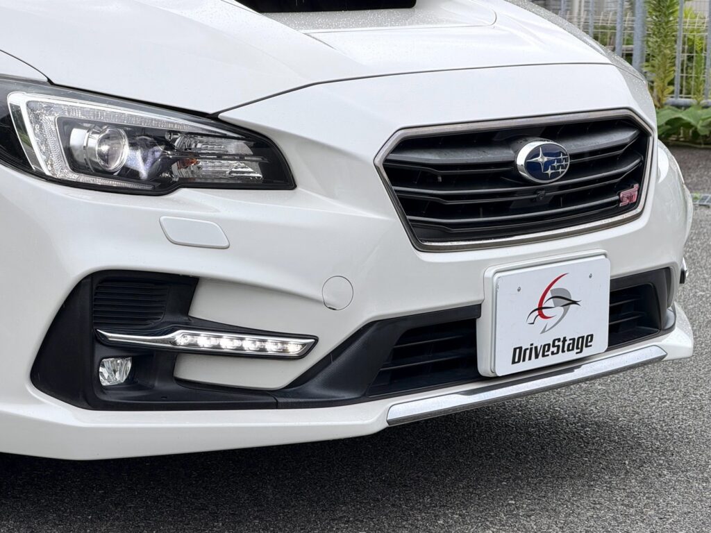 レヴォーグ 1.6STIスポーツ アイサイト 4WD