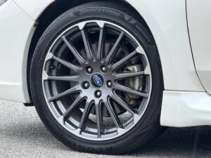 レヴォーグ 1.6STIスポーツ アイサイト 4WD