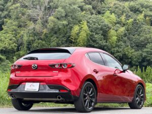 マツダ３ファストバック 15S 2020WCDOTY記念車