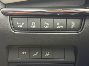 マツダ３ファストバック 15S 2020WCDOTY記念車