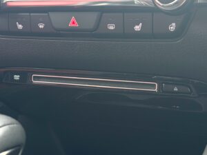 マツダ３ファストバック 15S 2020WCDOTY記念車