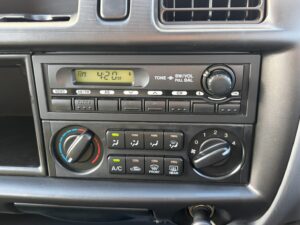 ボンゴバン DX
