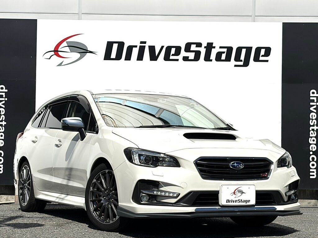 レヴォーグ 1.6STIスポーツ アイサイト 4WD