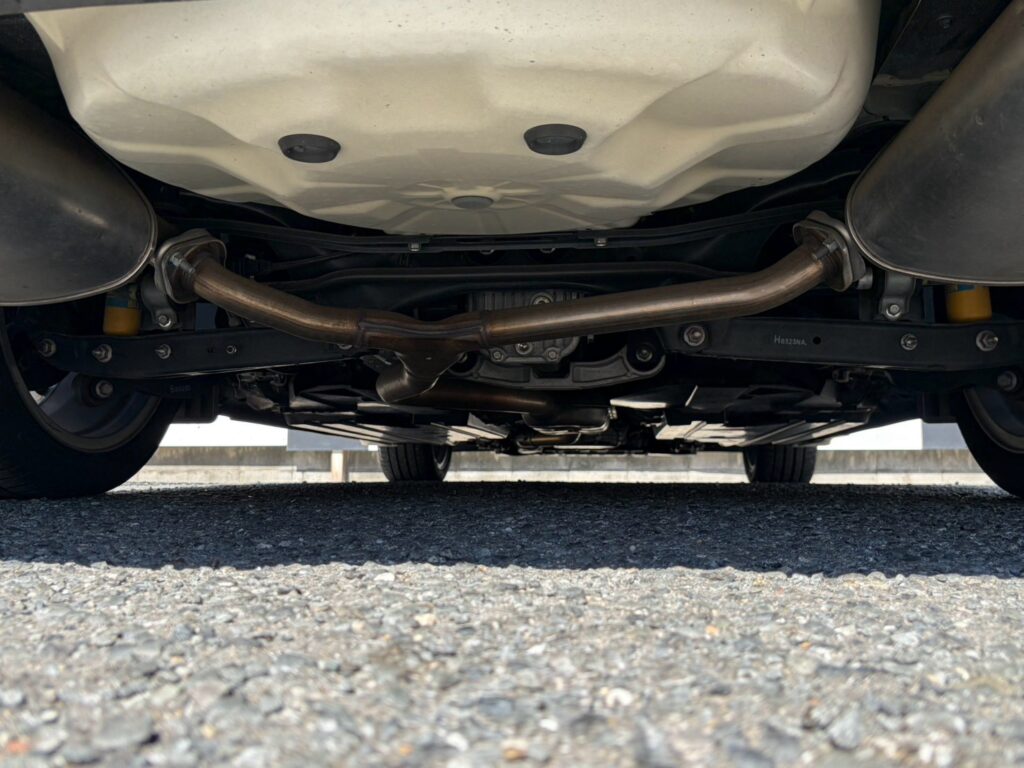 レヴォーグ 1.6STIスポーツ アイサイト 4WD