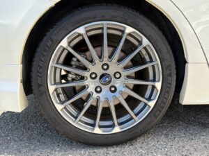 レヴォーグ 1.6STIスポーツ アイサイト 4WD