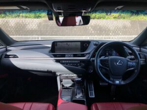ES 300h Fスポーツ