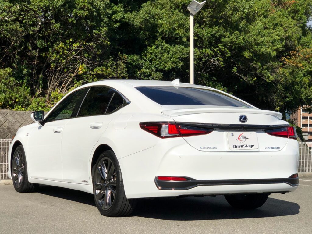 ES 300h Fスポーツ