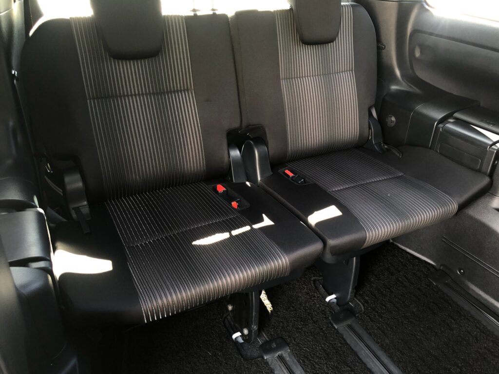 ヴォクシー ZS