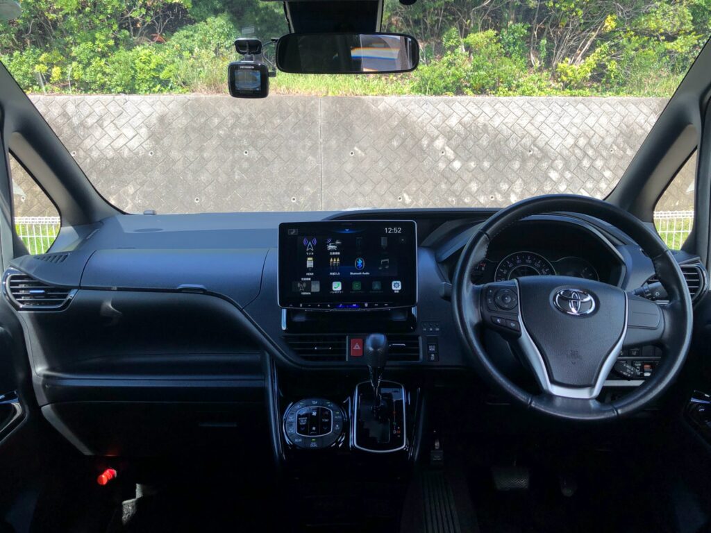 ヴォクシー ZS
