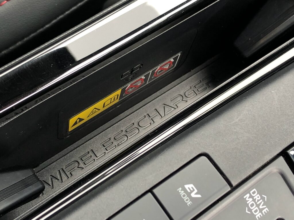 プリウス 2.0Z E-Four 4WD