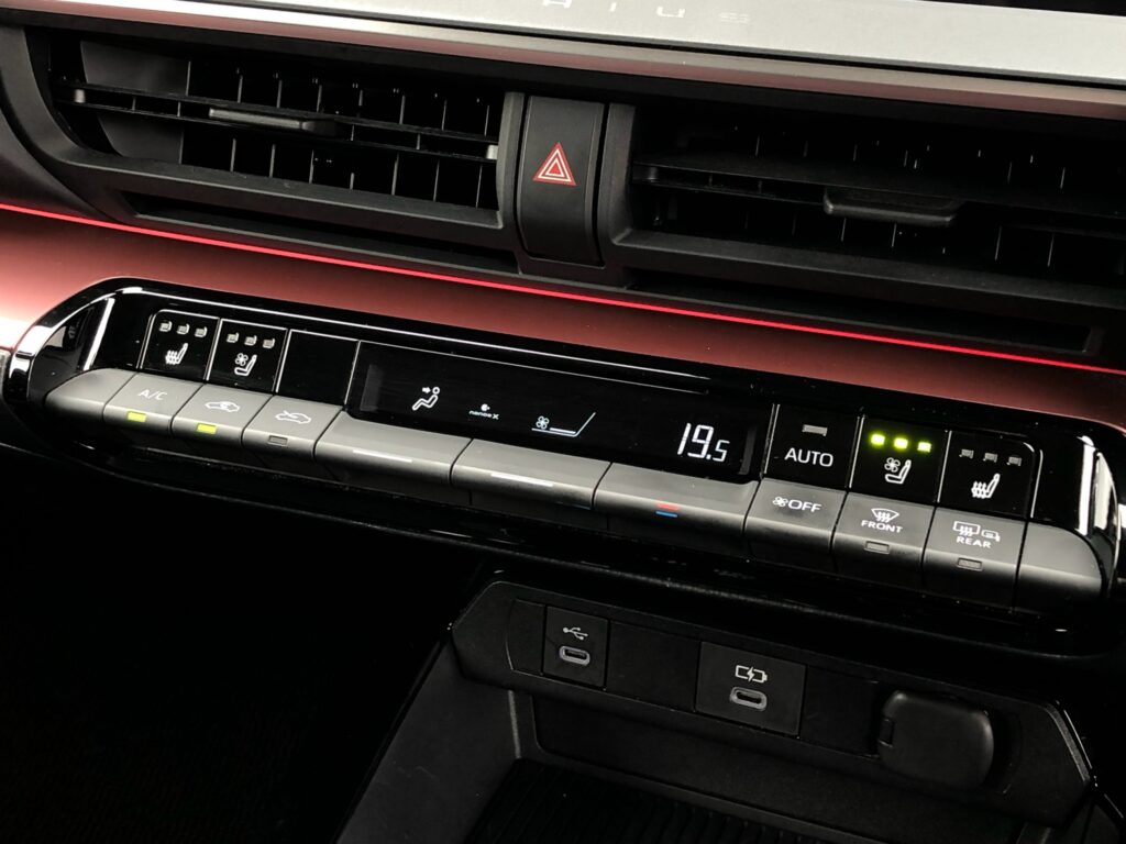 プリウス 2.0Z E-Four 4WD
