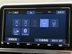 シエンタ ハイブリッド　Gクエロ