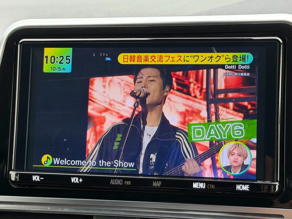 シエンタ ハイブリッド　Gクエロ